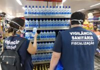 Prefeitura do Rio apreende 15 mil frascos de álcool gel em dois supermercados e uma fábrica de Campo Grande