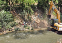 Moradora de Bangu comemora limpeza do Rio Sarapuí