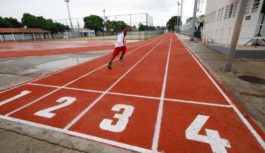 Vila Olímpica Oscar Schmidt em Santa Cruz ganha nova pista de atletismo Vila Olímpica Oscar Schmidt em Santa Cruz ganha nova pista de atletismo