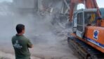 Pela segunda vez, Prefeitura demole condomínio ilegal em área de proteção ambiental em Guaratiba