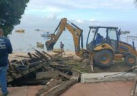 Seop demoliu barcos abandonados em Sepetiba